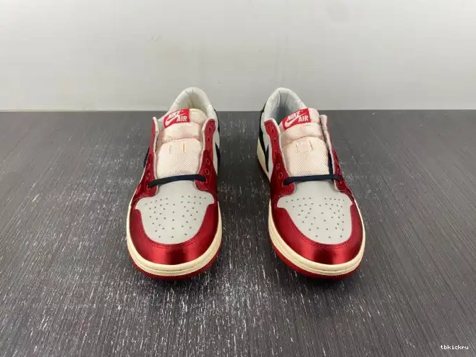 Rep TBkick OG Low 1 x Room Trophy Away Air Jordan FN0432-100 0622